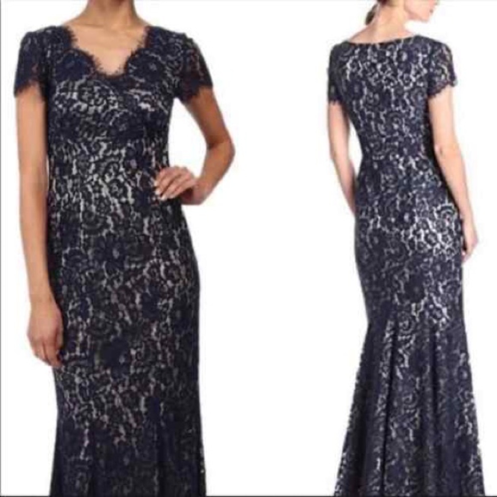 Eliza J Blue Lace Mermaid Gown Formal Dress Size: US 8 (M)